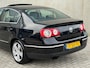 Volkswagen Passat 2.0 FSI Highline 150pk AUT 2006 Zwart NAP