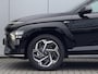 Hyundai Kona 1.6 GDI HEV N Line AUTOMAAT / Automatische Achterklep / 18" N-line LMV / Stoelverkoeling / Stuurverwarming / Stoelverwarming Voor + Achter / 360 Camera / Blindspot camera / Keyless Antry / NL auto /