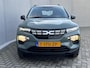Dacia Spring Expression 27 kWh Automaat / Fabrieksgarantie tot 09-2026 / SOH 94 % / CCS Snel Laden / Apple Carplay & Android Auto / Navigatie / Leder / Achteruitrijcamera /