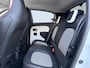 Renault Twingo Z.E. 22KWh Vibes Automaat / Dealer Onderhouden / SOH 93% / Apple Carplay & Android Auto / Stoelverwarming / All Season Banden / Achteruitrijcamera / 16'' Lichtmetalen Velgen /