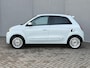Renault Twingo Z.E. 22KWh Vibes Automaat / Dealer Onderhouden / SOH 93% / Apple Carplay & Android Auto / Stoelverwarming / All Season Banden / Achteruitrijcamera / 16'' Lichtmetalen Velgen /