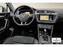 Volkswagen Tiguan 2.0 TSI 4MOTION Highline | Automaat | Pano | LED | Navi | App-connect | Camera | All-seasons | Elek. achterklep | Park Assist |
