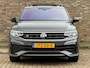 Volkswagen Tiguan 1.5 TSI DSG 2x R-LINE Panodak Trekhaak Black Style 20 Inch