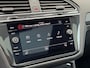 Volkswagen Tiguan 1.5 TSI DSG 2x R-LINE Panodak Trekhaak Black Style 20 Inch
