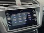 Volkswagen Tiguan 1.5 TSI DSG 2x R-LINE Panodak Trekhaak Black Style 20 Inch
