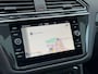 Volkswagen Tiguan 1.5 TSI DSG 2x R-LINE Panodak Trekhaak Black Style 20 Inch