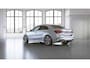 Mercedes-Benz A-klasse 180 Business Solution AMG | Panoramadak | Achteruitrijcamera | Apple Carplay | Stoelverwarming | Getint glas |