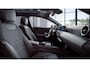 Mercedes-Benz A-klasse 180 Business Solution AMG | Panoramadak | Achteruitrijcamera | Apple Carplay | Stoelverwarming | Getint glas |
