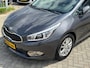 Kia Ceed Cee'd 1.6 GDI Business Pack 5 deurs! NL AUTO NAP! Navi l Camera l Crusie l LED l Airco ECC! DEALER OH l TOPSTAAT
