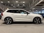 Volvo XC60 2.0 T6 Plug-in AWD Plus Dark, Massage, Luchtvering, Trekhaak