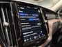 Volvo XC60 2.0 T6 Plug-in AWD Plus Dark, Massage, Luchtvering, Trekhaak