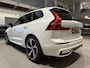 Volvo XC60 2.0 T6 Plug-in AWD Plus Dark, Massage, Luchtvering, Trekhaak