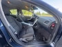 Volvo S60 1.6 T4 Kinetic 180PK AUTOMAAT! Navi l Cruise l LED l Airco ECC! 1e eigenaar l NL AUTO DEALER OH l NIEUWSTAAT!