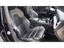 Volvo V60 2.0 T6 Recharge AWD R-Design Black-line private-glas Navigatie electr achterklep afneembare trekhaak LED-verlichting DAB ECC Distronic 360 camera lane-assist PDC achter 19-inch lmv