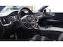 Volvo V60 2.0 T6 Recharge AWD R-Design Black-line private-glas Navigatie electr achterklep afneembare trekhaak LED-verlichting DAB ECC Distronic 360 camera lane-assist PDC achter 19-inch lmv