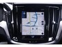Volvo V60 2.0 T6 Recharge AWD R-Design SOH 90% Black-line private-glas Navigatie electr achterklep afneembare trekhaak LED-verlichting DAB ECC Distronic 360 camera lane-assist PDC achter 19-inch lmv