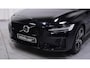 Volvo V60 2.0 T6 Recharge AWD R-Design Black-line private-glas Navigatie electr achterklep afneembare trekhaak LED-verlichting DAB ECC Distronic 360 camera lane-assist PDC achter 19-inch lmv