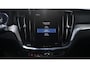 Volvo V60 2.0 T6 Recharge AWD R-Design Black-line private-glas Navigatie electr achterklep afneembare trekhaak LED-verlichting DAB ECC Distronic 360 camera lane-assist PDC achter 19-inch lmv