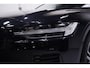 Volvo V60 2.0 T6 Recharge AWD R-Design SOH 90% Black-line private-glas Navigatie electr achterklep afneembare trekhaak LED-verlichting DAB ECC Distronic 360 camera lane-assist PDC achter 19-inch lmv