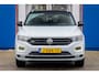 Volkswagen T-Roc 1.5 TSI Sport Business R | Trekhaak | Cruise adaptief | Camera | Stoelverwarming | Keyless | Navi/Carplay | LED | Super compleet! | Achteruitrijcamera | Cruise control adaptief | Elektrisch bedienbare achterklep