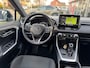 Toyota RAV4 2.5 Plug-in Hybrid AWD Style | Trekhaak, Head up display, Dodehoekherkenning, Parkeersensoren, Stoel + Stuurverwarming