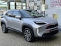 Toyota Yaris Cross 1.5 Hybrid 115 Dynamic APPLE/ANDROID STOEL/STUURVERWARMING NAVI AD-CRUISE PRIVACY-GLASS 17"LM-VELGEN