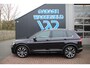 Volkswagen Tiguan 1.4 TSI DSG R-Line NL 1-Eigenaar Pano/Trekhaak/ACC/Carplay/Uniek