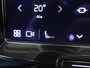 Volvo XC60 2.0 T6 Plug-in hybrid AWD Ultimate Dark | Trekhaak | Panoramadak | Comfortstoelen elektrisch verstelbaar + geheugen | HUD | Navigatie | 360 Camera | DAB | Stoelverwarming | Ele. kofferdeksel | Harman/Kardon |