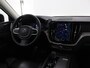 Volvo XC60 2.0 T6 Plug-in hybrid AWD Ultimate Dark | Trekhaak | Panoramadak | Comfortstoelen elektrisch verstelbaar + geheugen | HUD | Navigatie | 360 Camera | DAB | Stoelverwarming | Ele. kofferdeksel | Harman/Kardon |