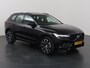 Volvo XC60 2.0 T6 Plug-in hybrid AWD Ultimate Dark | Trekhaak | Panoramadak | Comfortstoelen elektrisch verstelbaar + geheugen | HUD | Navigatie | 360 Camera | DAB | Stoelverwarming | Ele. kofferdeksel | Harman/Kardon |
