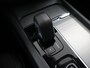 Volvo XC60 2.0 T6 Plug-in hybrid AWD Ultimate Dark | Trekhaak | Panoramadak | Comfortstoelen elektrisch verstelbaar + geheugen | HUD | Navigatie | 360 Camera | DAB | Stoelverwarming | Ele. kofferdeksel | Harman/Kardon |
