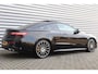 Mercedes-Benz E-klasse Coupé 200 4MATIC 197PK AMG LINE AUTOMAAT / NAVI / LEDER / CLIMA / FULL-LED / PDC / 20" LMV / CAMERA / KEYLESS / PANO. DAK / LUCHTVERING / BURMESTER / ORG. NL. / 1E EIGENAAR / NIEUWSTAAT !