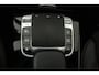 Mercedes-Benz A-klasse 200 Business Solution AMG (PANORAMADAK, ACHTERUITRIJCAMERA, STOELVERWARMING, NAVIGATIE, PARKEERSENSOREN)
