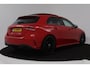 Mercedes-Benz A-klasse 200 Business Solution AMG (PANORAMADAK, ACHTERUITRIJCAMERA, STOELVERWARMING, NAVIGATIE, PARKEERSENSOREN)