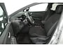 Renault Clio Estate 0.9 TCe Limited (TREKHAAK, NAVIGATIE, CAMERA, PARKEERSENSOREN, BLUETOOTH, CRUISE CONTROL)