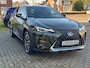 Lexus UX 250h Preference Line | Trekhaak, 18 inch, Keyless, Dodehoekherkenning, Parkeersensoren, Stoel + Stuurverwarming