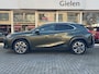 Lexus UX 250h Preference Line | Trekhaak, 18 inch, Keyless, Dodehoekherkenning, Parkeersensoren, Stoel + Stuurverwarming