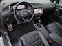 Volkswagen Tiguan R Akrapovic | Panodak | Vol Leer | Harman/Kardon | 360° | Keyless | Memory | IQ Light Matrix | 21"Inch |