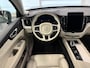 Volvo XC60 T6 Plug-in hybrid AWD Plus Bright | Achterbank verwarmd | Apple Carplay/Android Auto|telefoonintegratie premium | Audio installatie premium