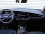 Kia Niro EV Light Edition 64.8 kWh | Camera | Cruise adapt. | Clima | 17" LM | Navi | Keyless | All season banden | 17% bijtelling |