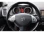Peugeot 4007 2.4 GT 7persoons, 4WD 1e Eig. NL, Leder, Schuifdak, Trekhaak, Navigatie, Cruise control, Hoge instap, 18 inch, 4 wd, Stoelverwarming, Xenon, Parkeersensoren achter