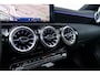 Mercedes-Benz A-klasse A 180 Star Edition Limited AMG Line | Nightpakket | Panoramadak | Sfeerverlichting | Stoelverwarming | LED | Parktronic | Licht en Zichtpakket