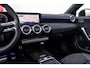 Mercedes-Benz A-klasse A 180 Star Edition Limited AMG Line | Nightpakket | Panoramadak | Sfeerverlichting | Stoelverwarming | LED | Parktronic | Licht en Zichtpakket