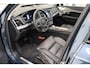 Volvo XC90 T8 455PK Ultra Dark | Luchtvering | Trekhaak | 360 | Massage | Getint Glas | Gelam Glas | B&W Audio.