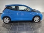 Toyota Aygo 1.0 VVT-i x-play | Navigatie | Achteruitrijcamera | Airco