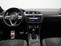 Volkswagen Tiguan 1.5 TSI R-Line Automaat - Panoramaschuif-kanteldak - IQ light - Navigatie - Side assist - Trekhaak - Camera