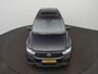 Volkswagen Tiguan 1.5 TSI R-Line Automaat - Panoramaschuif-kanteldak - IQ light - Navigatie - Side assist - Trekhaak - Camera