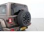 Jeep Wrangler Unlimited 4xe 380 BRUTE | 22 Inch | ACC | Vol-Leder | Panoramadak | Sidebars | Frontcamera | Stoel+Stuurverwwarming