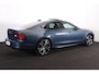 Volvo S90 T8 AWD Plus Dark - Luchtvering - Panorama/schuifdak - IntelliSafe Assist & Surround - 360º Camera - Harman/Kardon audio - Adaptieve LED koplampen - Verwarmde voorstoelen, stuur & achterbank - Parkeersensoren voor & achter - Elektr. bedienb. voorstoelen met geheugen - Extra getint glas - 20' LMV