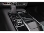 Volvo S90 T8 AWD Plus Dark - Luchtvering - Panorama/schuifdak - IntelliSafe Assist & Surround - 360º Camera - Harman/Kardon audio - Adaptieve LED koplampen - Verwarmde voorstoelen, stuur & achterbank - Parkeersensoren voor & achter - Elektr. bedienb. voorstoelen met geheugen - Extra getint glas - 20' LMV
